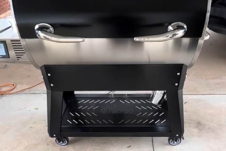 Appearance and Assembly - Recteq Flagship RT-1100 Pellet Grill