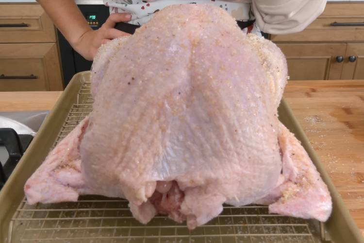 Prepare a Turkey Using the Dry-Brining Method